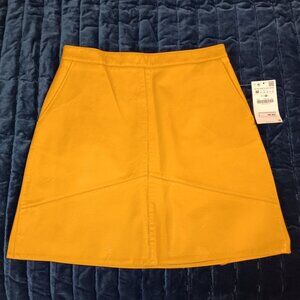 Zara Basic Collections Yellow Mustard Faux Leather Skirt Women's Medium (NWT)